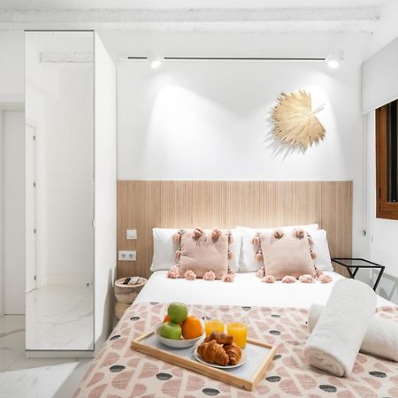 Dobo Madrid Luna Exteriör bild